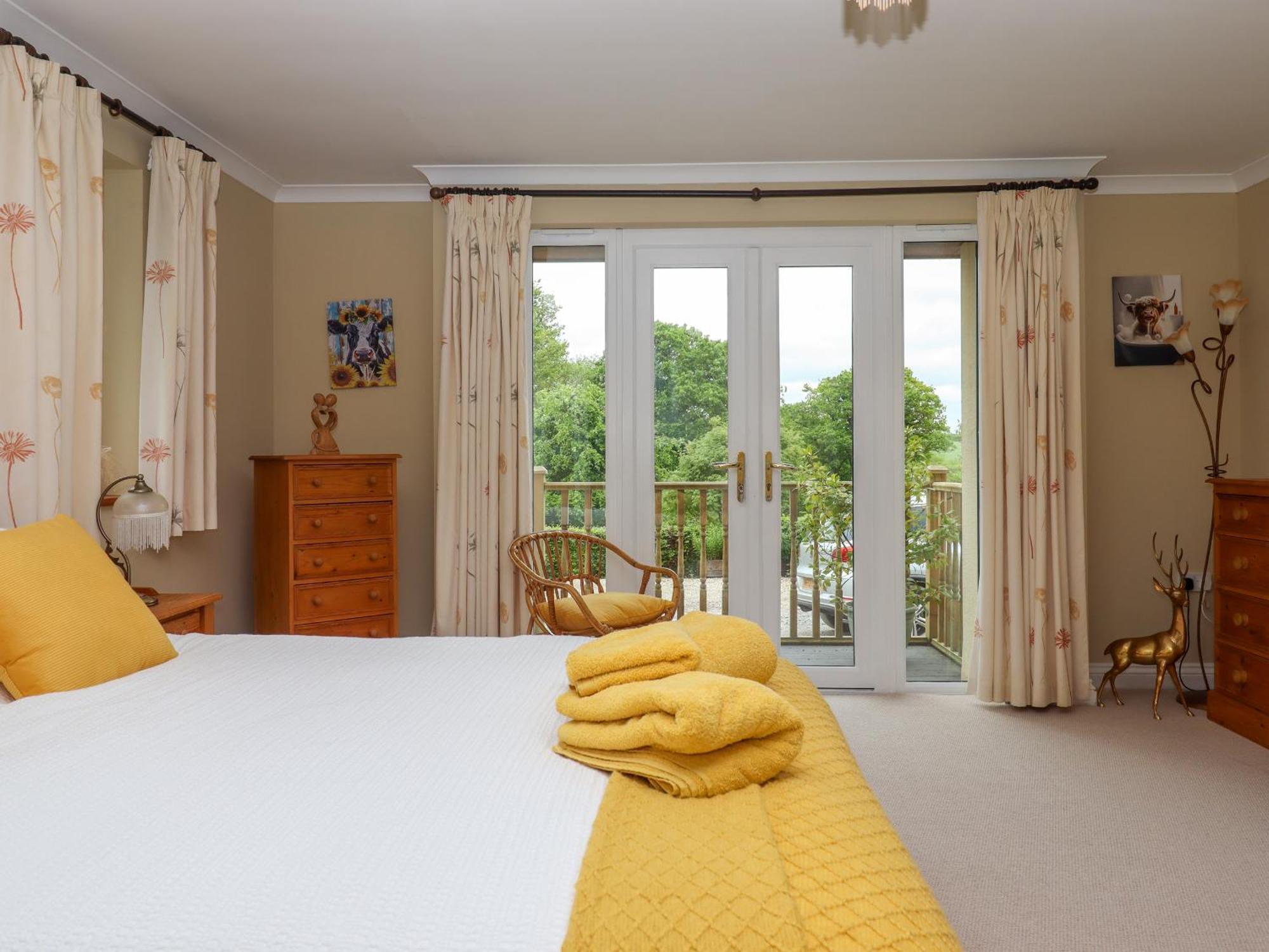 Hole Park Villa โฮลส์เวิร์ทธี ภายนอก รูปภาพ