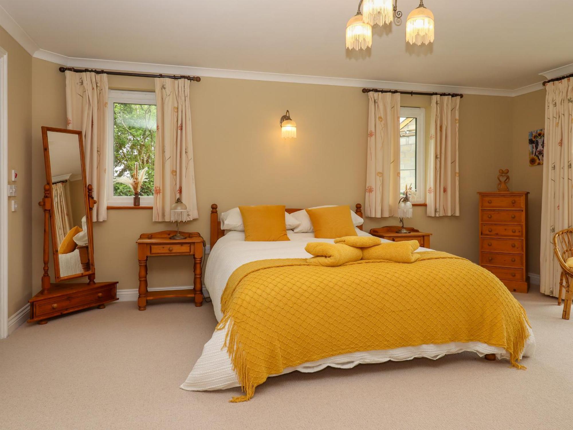 Hole Park Villa โฮลส์เวิร์ทธี ภายนอก รูปภาพ